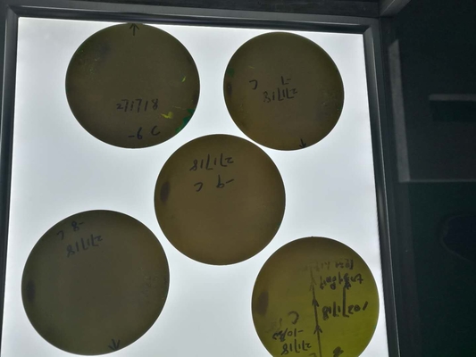 Купить Вафля кремниевого карбида 3 дюймов, характеристики субстрата Сик превосходные переходные Производство в сети